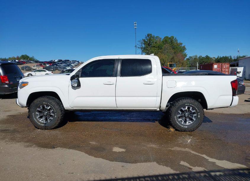 Photo 14 of 2022 Toyota Tacoma SR (VIN 3TYAX5GN8NT046246)