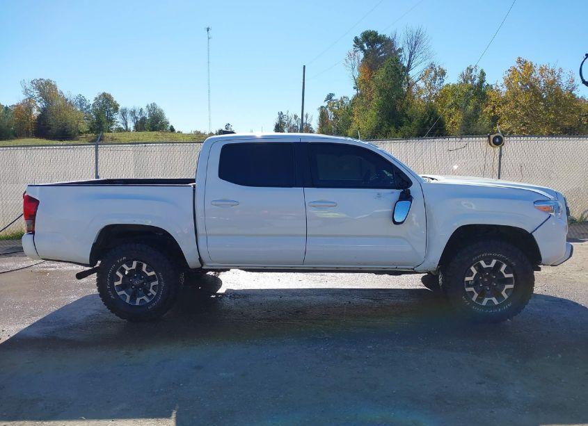 Photo 6 of 2022 Toyota Tacoma SR (VIN 3TYAX5GN8NT046246)