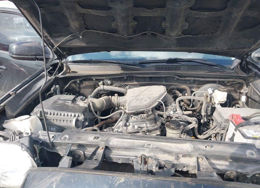 Photo 10 of 2021 Toyota Tacoma SR (VIN 3TYAX5GNXMT011626)