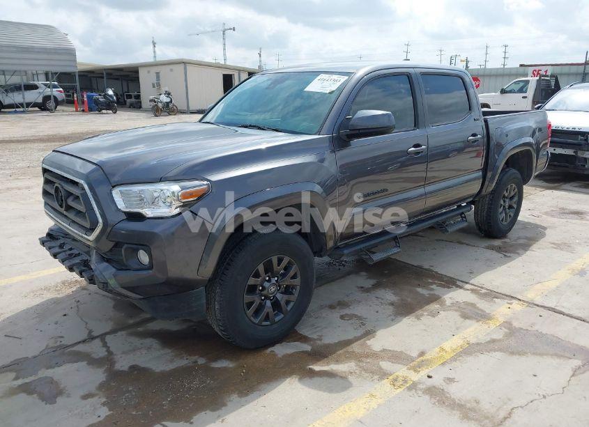Photo 2 of 2022 Toyota Tacoma SR5 (VIN 3TYAX5GNXNT048581)