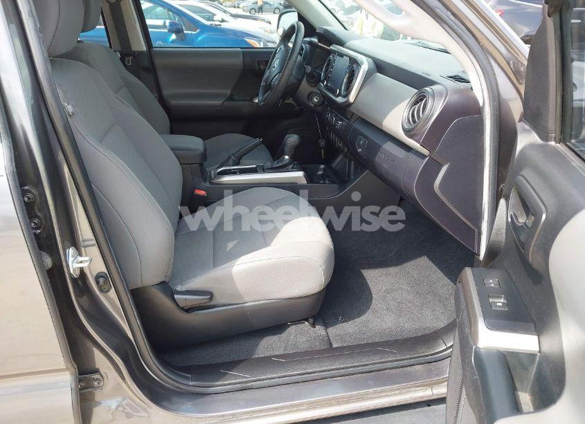 Photo 5 of 2022 Toyota Tacoma SR5 (VIN 3TYAX5GNXNT048581)