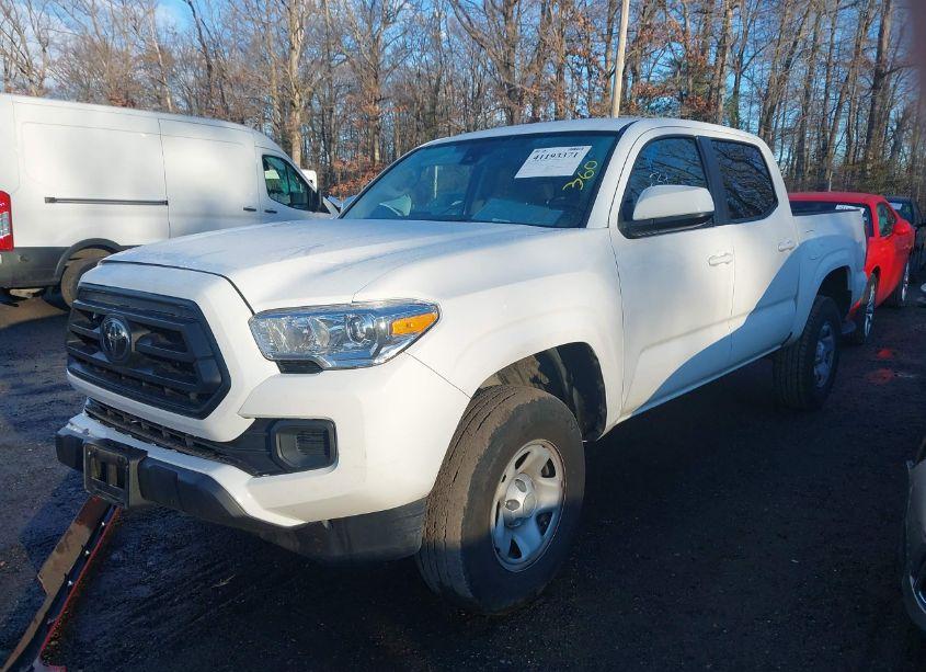 Photo 2 of 2023 Toyota Tacoma SR (VIN 3TYAX5GNXPT071720)