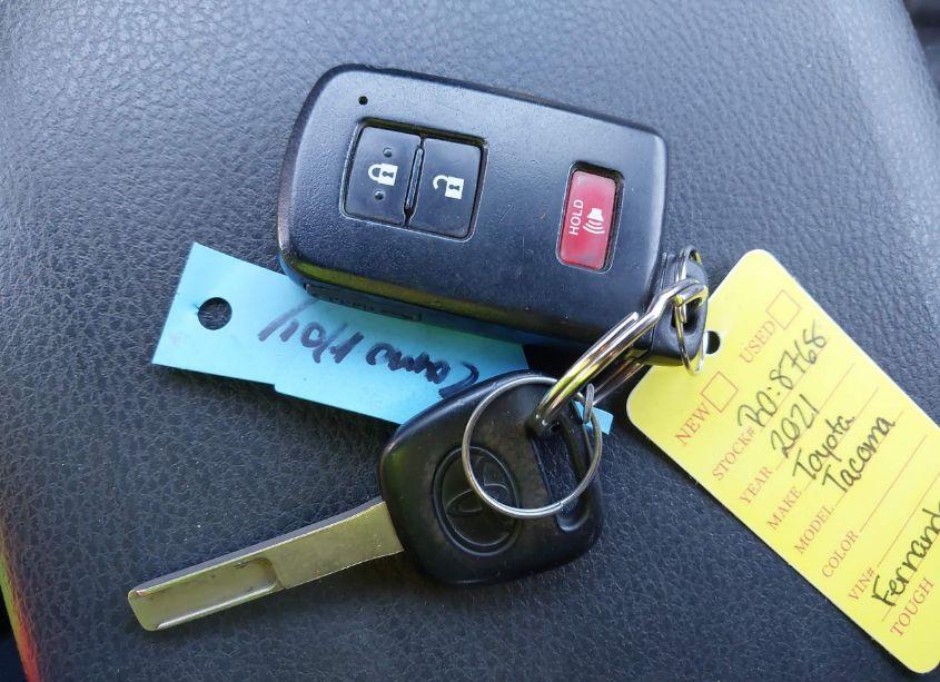 Photo 11 of 2021 Toyota Tacoma TRD SPORT (VIN 3TYAZ5CN0MT003356)