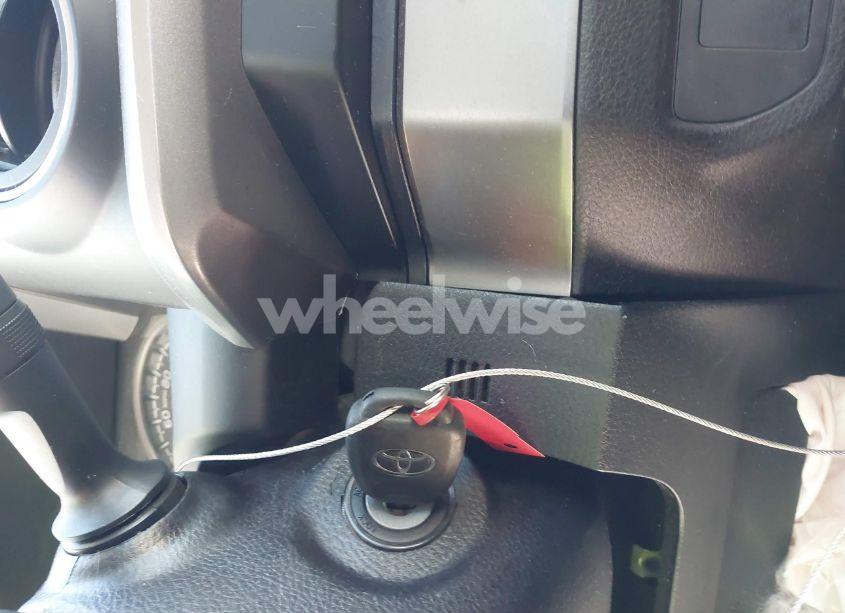 Photo 11 of 2020 Toyota Tacoma SR5 V6 (VIN 3TYAZ5CN9LT000857)