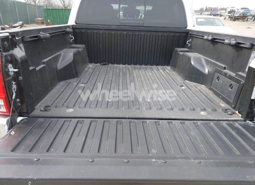 Photo 18 of 2021 Toyota Tacoma SR5 V6 (VIN 3TYAZ5CN9MT011570)