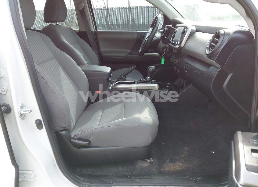 Photo 5 of 2021 Toyota Tacoma SR5 V6 (VIN 3TYAZ5CN9MT011570)