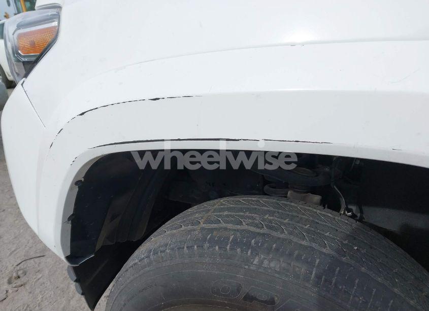 Photo 6 of 2021 Toyota Tacoma SR5 V6 (VIN 3TYAZ5CN9MT011570)