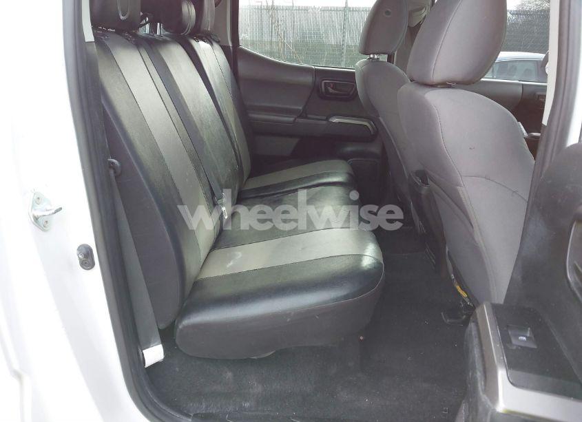 Photo 8 of 2021 Toyota Tacoma SR5 V6 (VIN 3TYAZ5CN9MT011570)