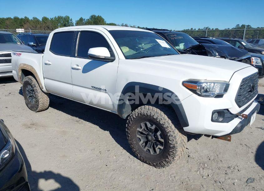 2020 Toyota Tacoma TRD OFF-ROAD (VIN 3TYCZ5AN0LT003495) main photo