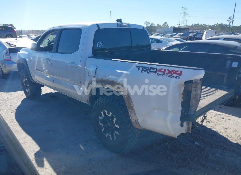 Photo 3 of 2020 Toyota Tacoma TRD OFF-ROAD (VIN 3TYCZ5AN0LT003495)