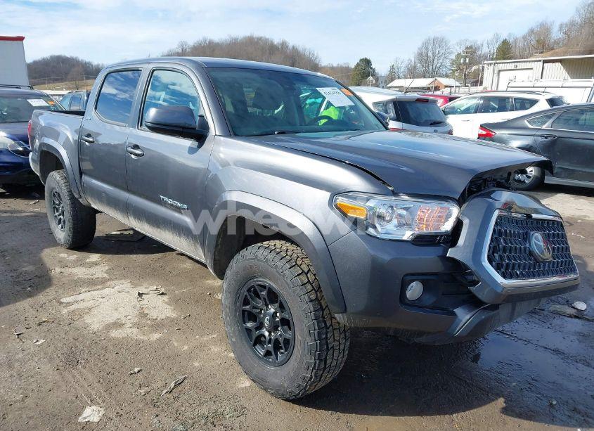 2022 Toyota Tacoma SR5 V6 (VIN 3TYCZ5AN0NT056524) main photo