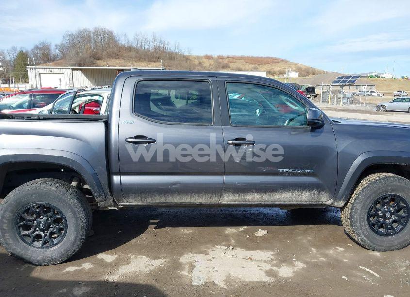 Photo 14 of 2022 Toyota Tacoma SR5 V6 (VIN 3TYCZ5AN0NT056524)