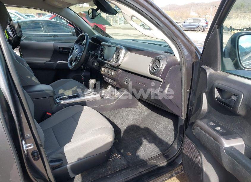 Photo 5 of 2022 Toyota Tacoma SR5 V6 (VIN 3TYCZ5AN0NT056524)