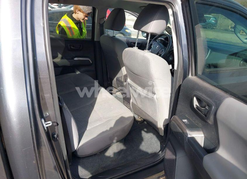 Photo 8 of 2022 Toyota Tacoma SR5 V6 (VIN 3TYCZ5AN0NT056524)
