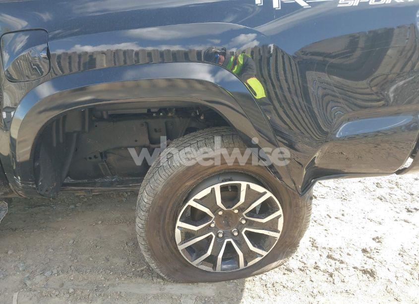 Photo 6 of 2022 Toyota Tacoma TRD SPORT (VIN 3TYCZ5AN0NT066728)