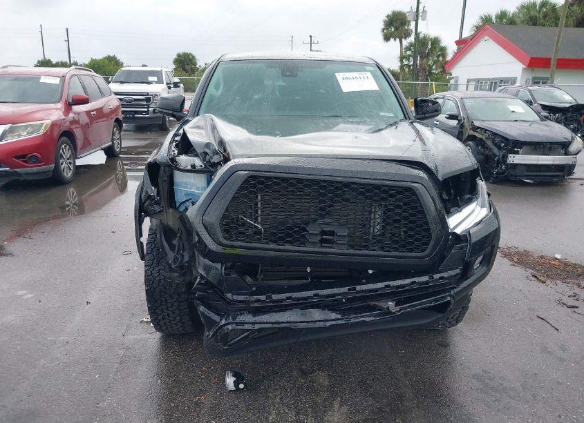 Photo 6 of 2022 Toyota Tacoma SR5 V6 (VIN 3TYCZ5AN0NT081410)