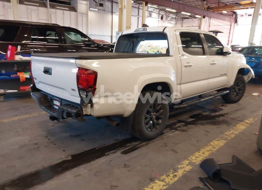 Photo 4 of 2022 Toyota Tacoma SR5 V6 (VIN 3TYCZ5AN0NT083898)