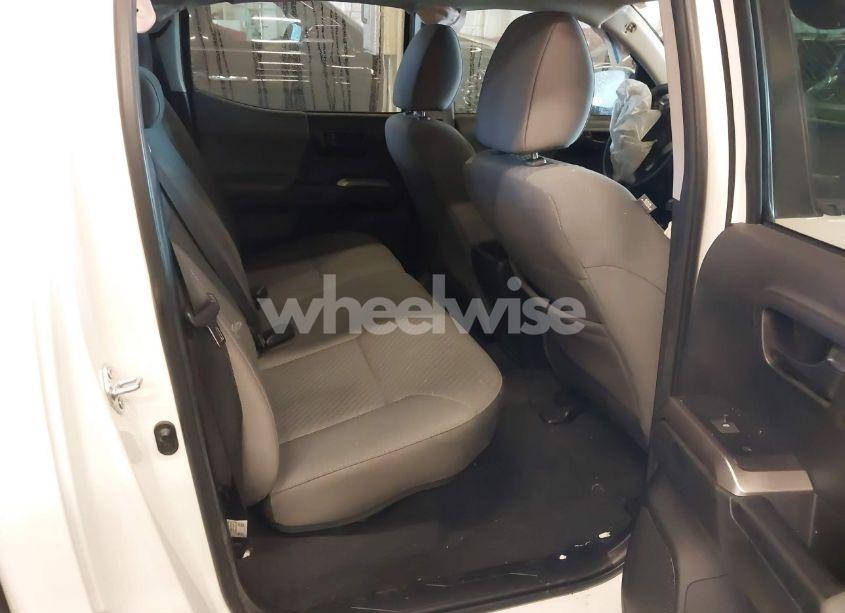 Photo 8 of 2022 Toyota Tacoma SR5 V6 (VIN 3TYCZ5AN0NT083898)