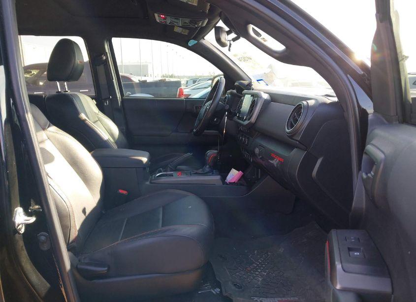 Photo 5 of 2022 Toyota Tacoma TRD PRO (VIN 3TYCZ5AN1NT066933)