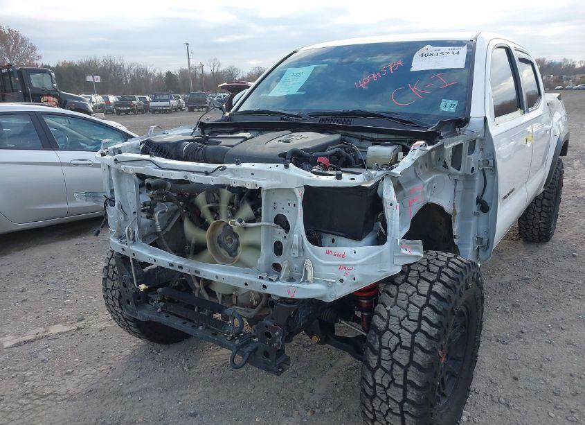 Photo 18 of 2022 Toyota Tacoma TRD PRO (VIN 3TYCZ5AN2NT064978)