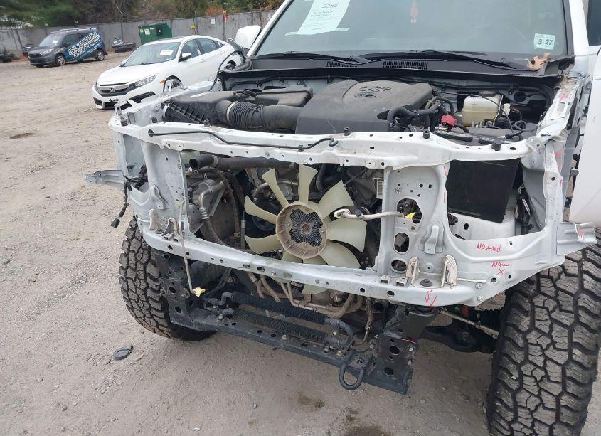 Photo 6 of 2022 Toyota Tacoma TRD PRO (VIN 3TYCZ5AN2NT064978)