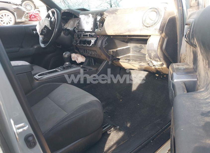 Photo 5 of 2022 Toyota Tacoma TRD OFF ROAD (VIN 3TYCZ5AN2NT096491)