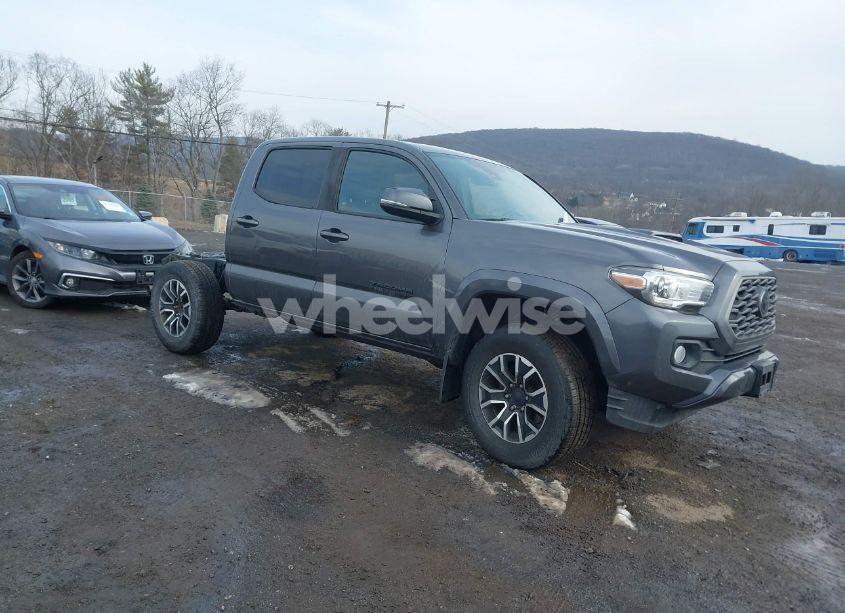 2021 Toyota Tacoma TRD SPORT (VIN 3TYCZ5AN3MT023421) main photo