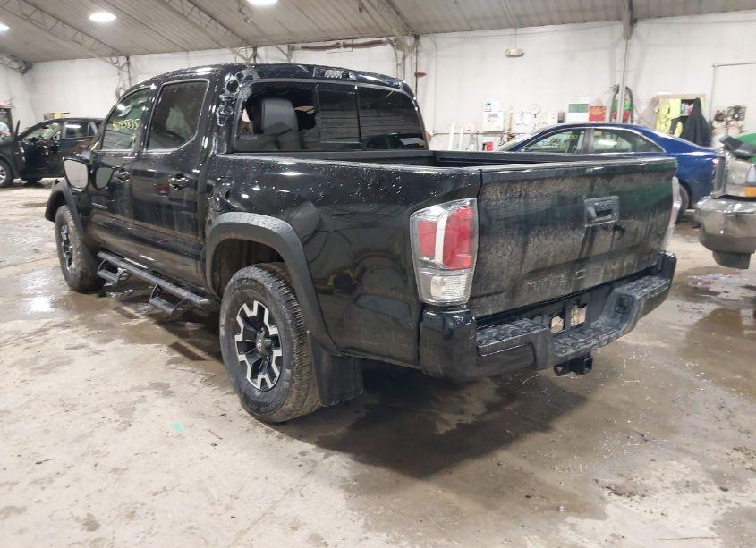 Photo 3 of 2021 Toyota Tacoma TRD OFF-ROAD (VIN 3TYCZ5AN4MT013044)
