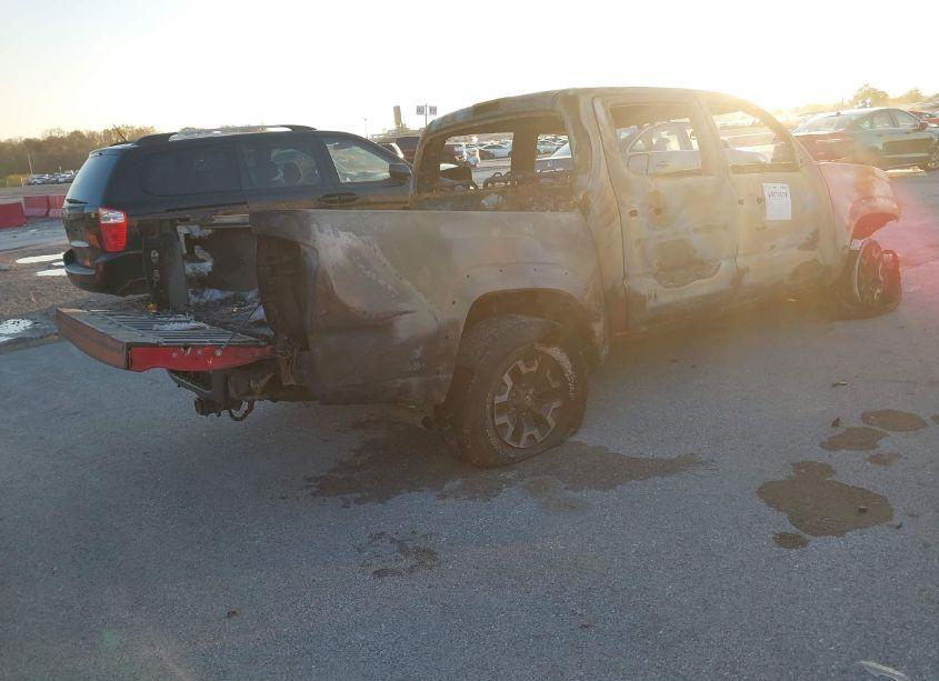 Photo 4 of 2021 Toyota Tacoma TRD OFF-ROAD (VIN 3TYCZ5AN5MT007477)