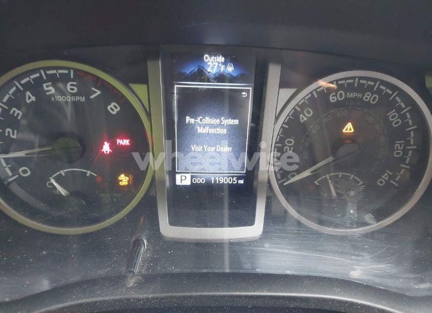 Photo 7 of 2021 Toyota Tacoma SR5 V6 (VIN 3TYCZ5AN5MT037059)