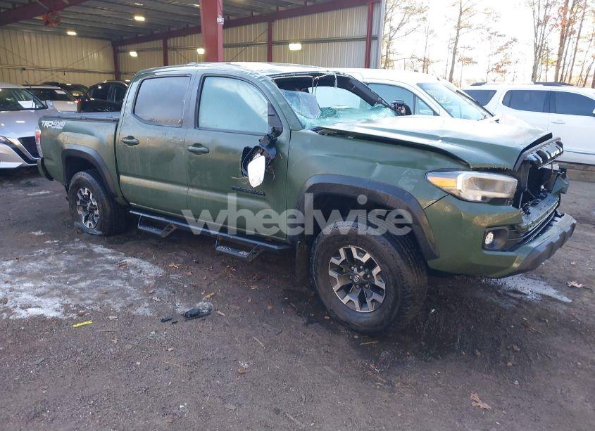 2021 Toyota Tacoma TRD OFF-ROAD (VIN 3TYCZ5AN5MT049924) main photo