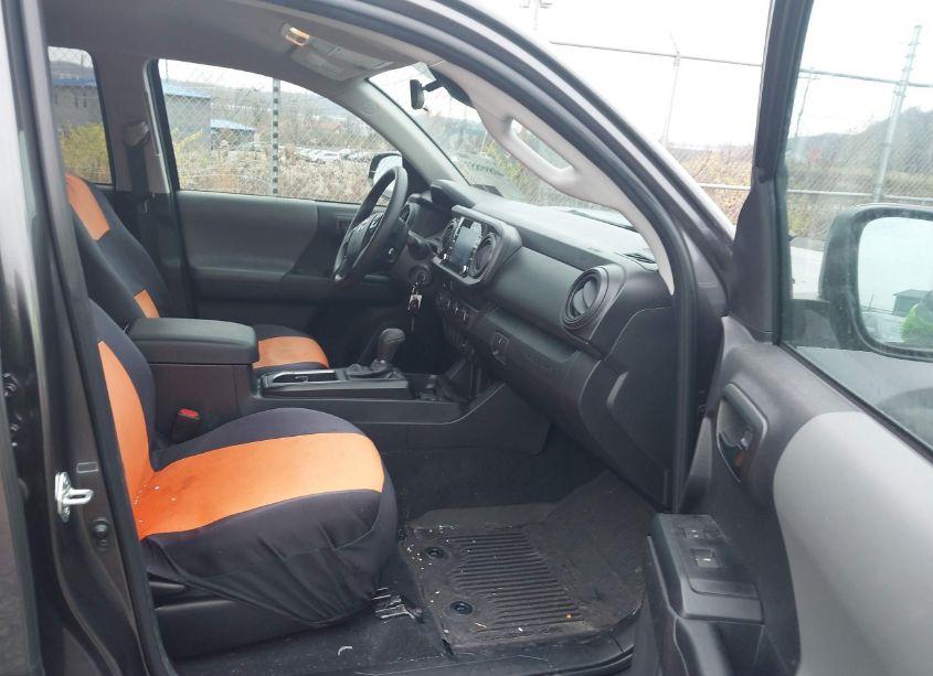 Photo 5 of 2023 Toyota Tacoma SR V6 (VIN 3TYCZ5AN5PT138803)