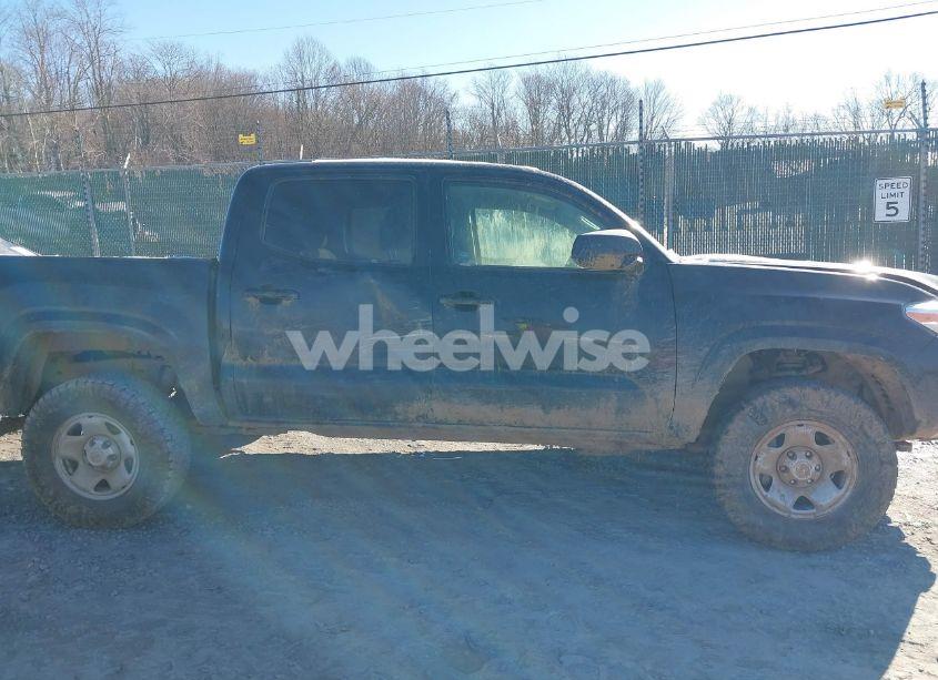 Photo 13 of 2022 Toyota Tacoma SR V6 (VIN 3TYCZ5AN6NT074090)