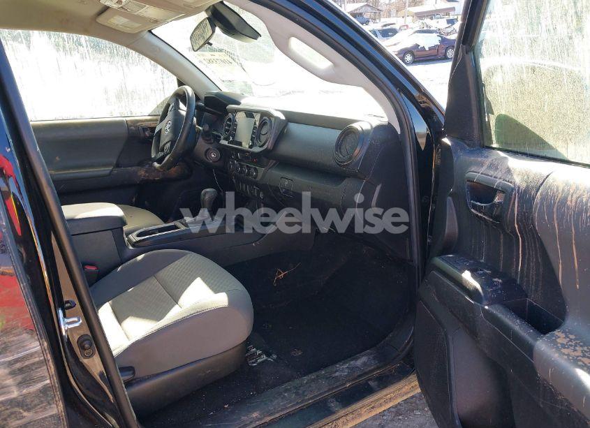 Photo 5 of 2022 Toyota Tacoma SR V6 (VIN 3TYCZ5AN6NT074090)
