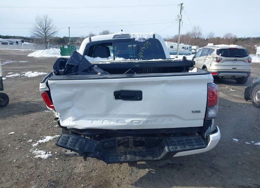 Photo 16 of 2022 Toyota Tacoma TRD SPORT (VIN 3TYCZ5AN7NT075300)