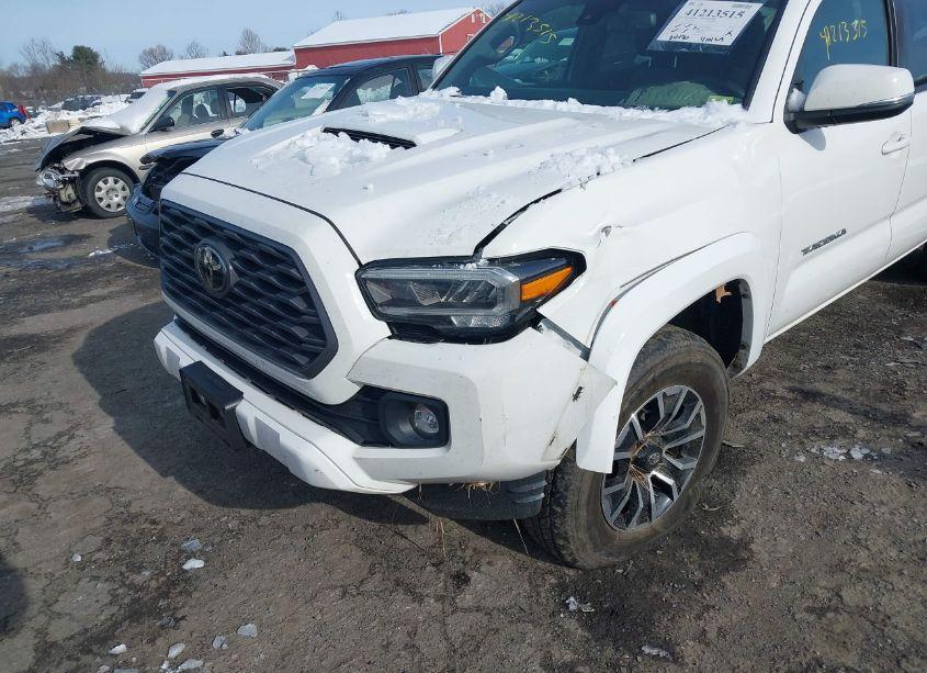 Photo 17 of 2022 Toyota Tacoma TRD SPORT (VIN 3TYCZ5AN7NT075300)