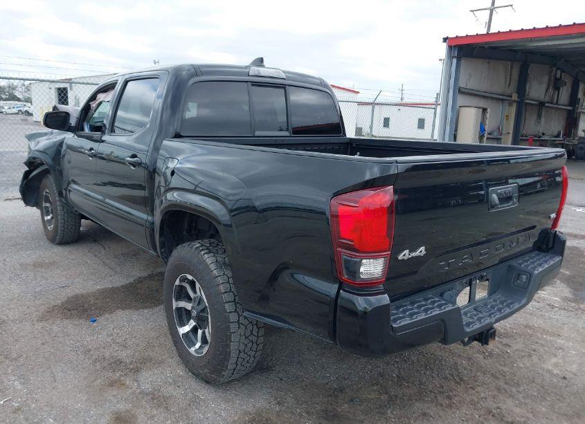 Photo 3 of 2022 Toyota Tacoma SR V6 (VIN 3TYCZ5AN8NT095118)