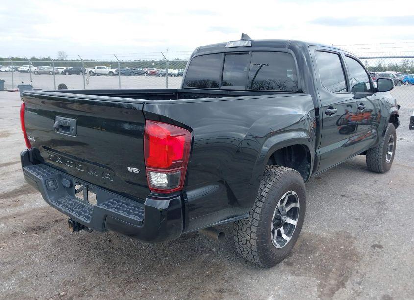 Photo 4 of 2022 Toyota Tacoma SR V6 (VIN 3TYCZ5AN8NT095118)