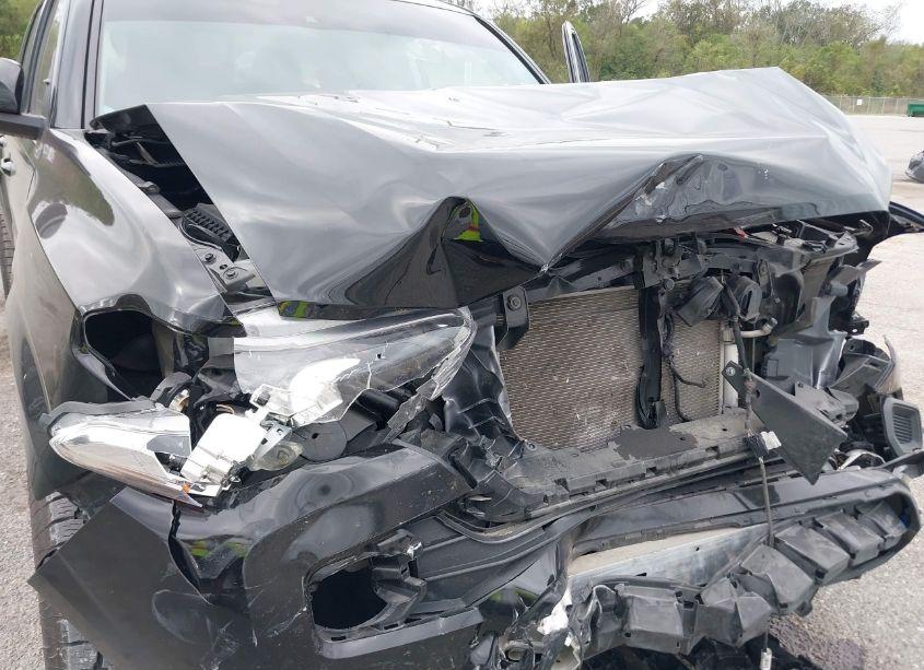 Photo 6 of 2022 Toyota Tacoma SR V6 (VIN 3TYCZ5AN8NT095118)