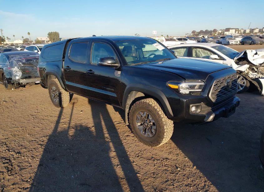 2022 Toyota Tacoma TRD OFF ROAD (VIN 3TYCZ5AN8NT098844) main photo