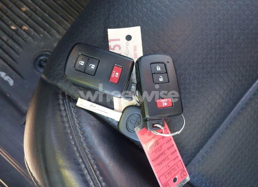 Photo 11 of 2021 Toyota Tacoma TRD SPORT (VIN 3TYCZ5AN9MT013718)