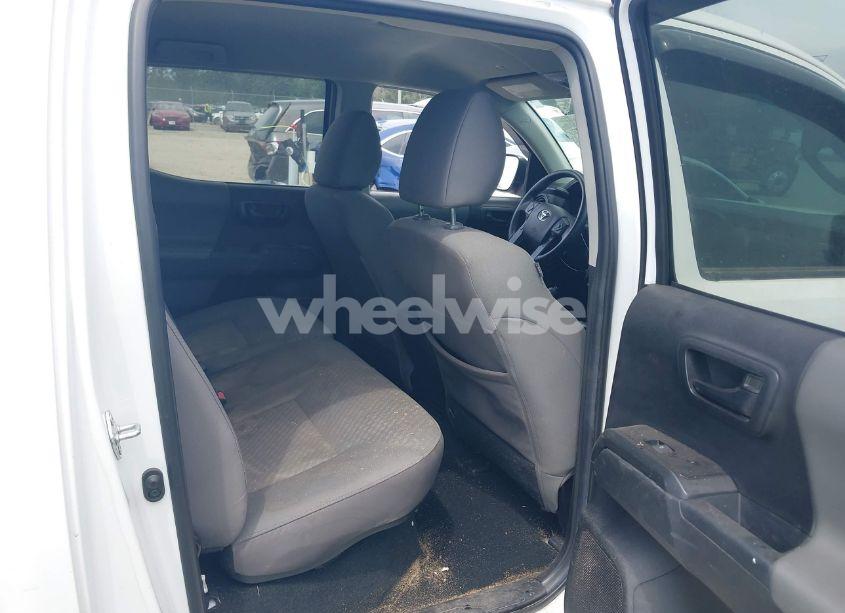 Photo 8 of 2022 Toyota Tacoma SR V6 (VIN 3TYCZ5AN9NT098903)
