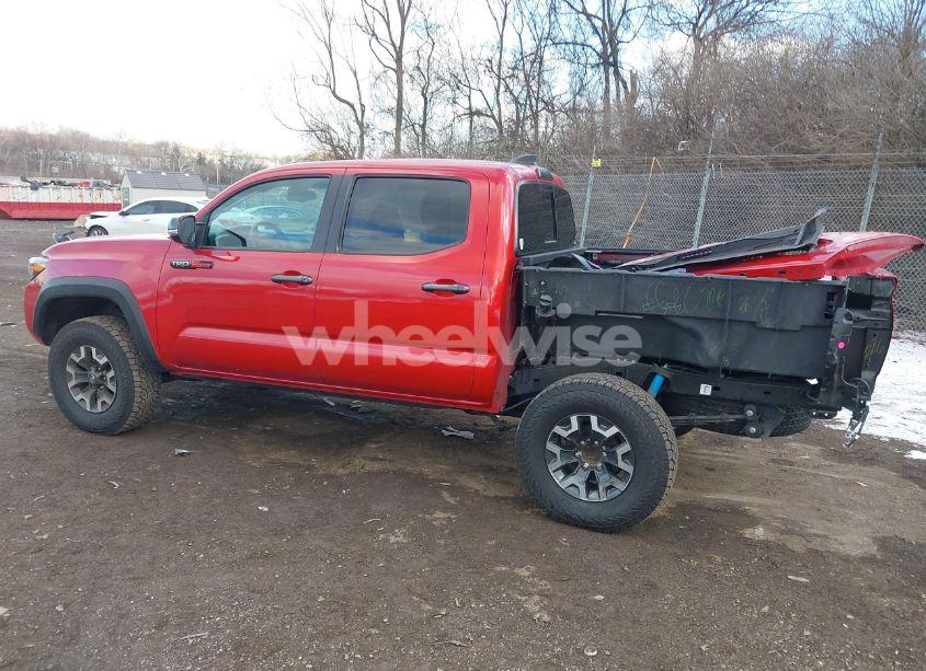 Photo 3 of 2021 Toyota Tacoma TRD OFF-ROAD (VIN 3TYCZ5ANXMT048977)