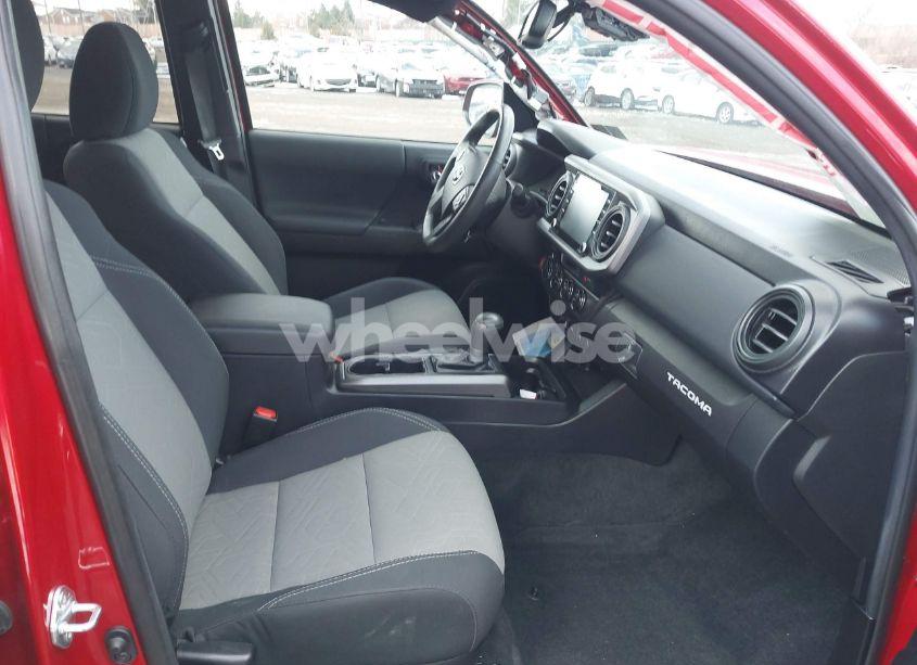 Photo 5 of 2021 Toyota Tacoma TRD OFF-ROAD (VIN 3TYCZ5ANXMT048977)