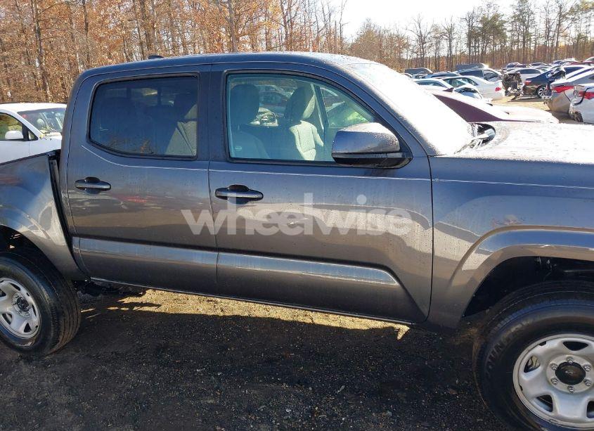 Photo 13 of 2022 Toyota Tacoma SR V6 (VIN 3TYCZ5ANXNT057566)