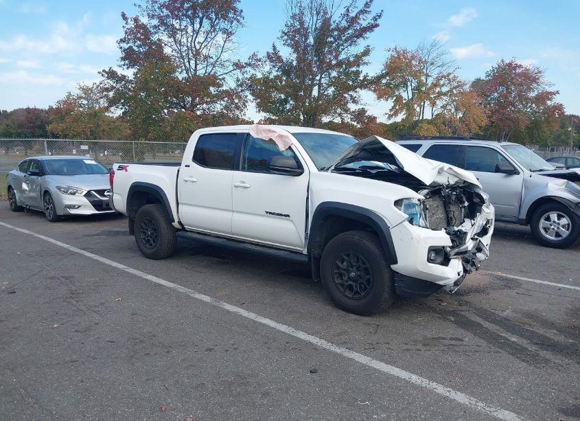 2023 Toyota Tacoma SR5 V6 (VIN 3TYCZ5ANXPT163874) main photo