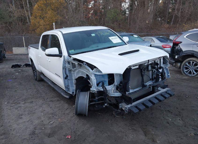 2021 Toyota Tacoma TRD SPORT (VIN 3TYDZ5BN2MT002207) main photo
