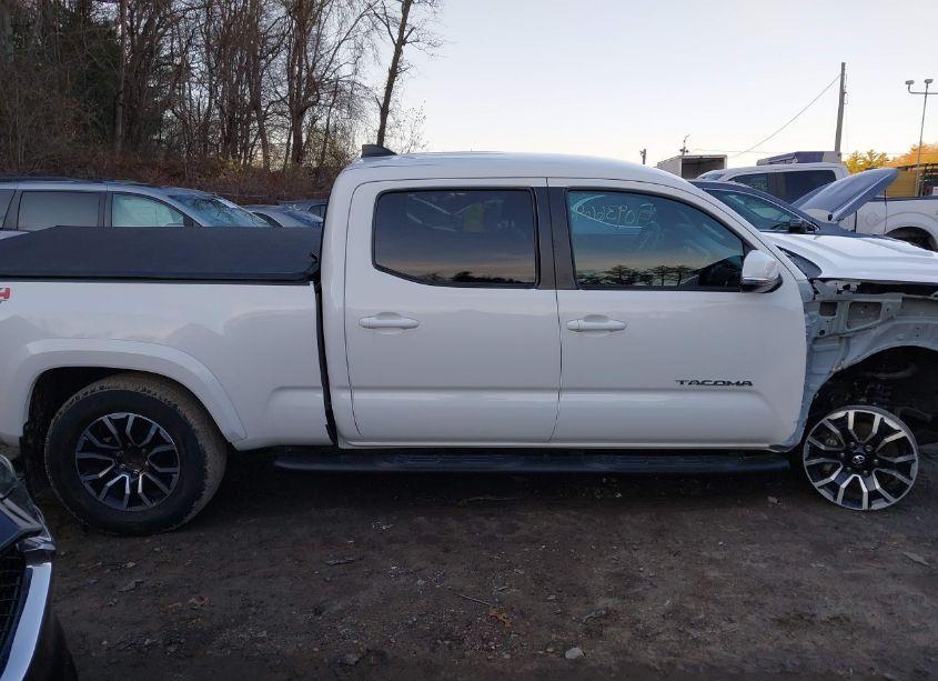 Photo 14 of 2021 Toyota Tacoma TRD SPORT (VIN 3TYDZ5BN2MT002207)