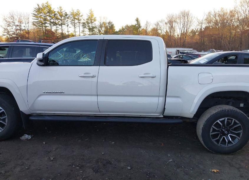 Photo 15 of 2021 Toyota Tacoma TRD SPORT (VIN 3TYDZ5BN2MT002207)