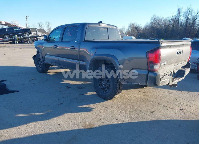 Photo 3 of 2022 Toyota Tacoma SR5 V6 (VIN 3TYDZ5BN2NT006176)